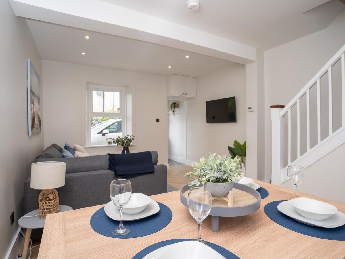The Views Townhouse Villa Newcastle  Exteriör bild