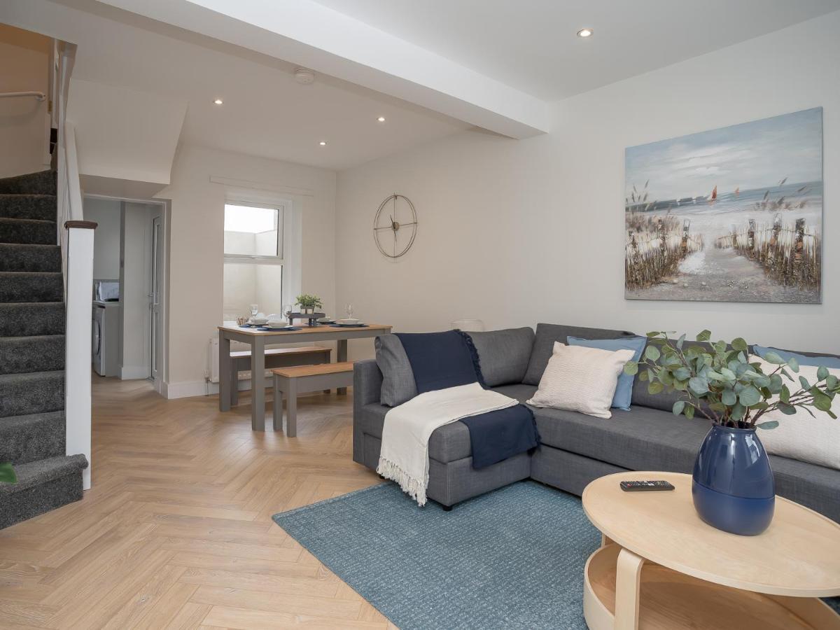 The Views Townhouse Villa Newcastle  Exteriör bild
